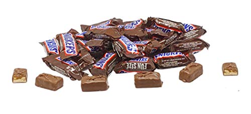 Blair Candy – Snickers Fun Size Candy Bars – Caramel, Nougat, Chocolate-Covered Candy
