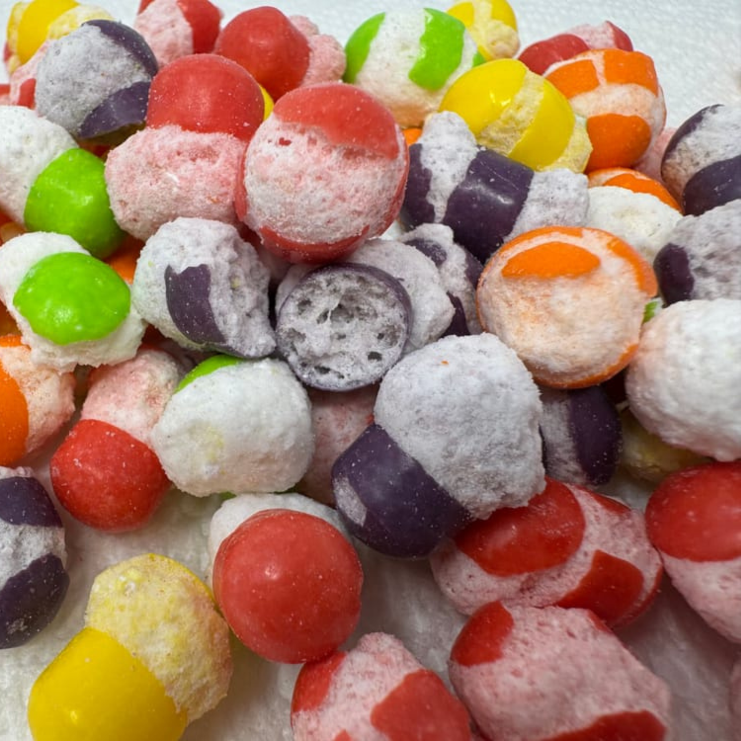 SweeTARTS Freeze Dried Candy 4 oz – Crunchy Sweet & Tart Snack, 1, 3 & 12 Pack